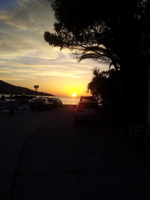 Casaprimavera Katapola Luaran gambar